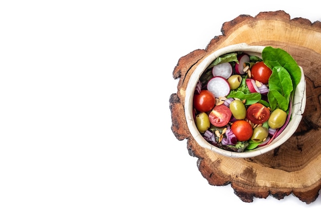 Miska z kolorowym jedzeniem